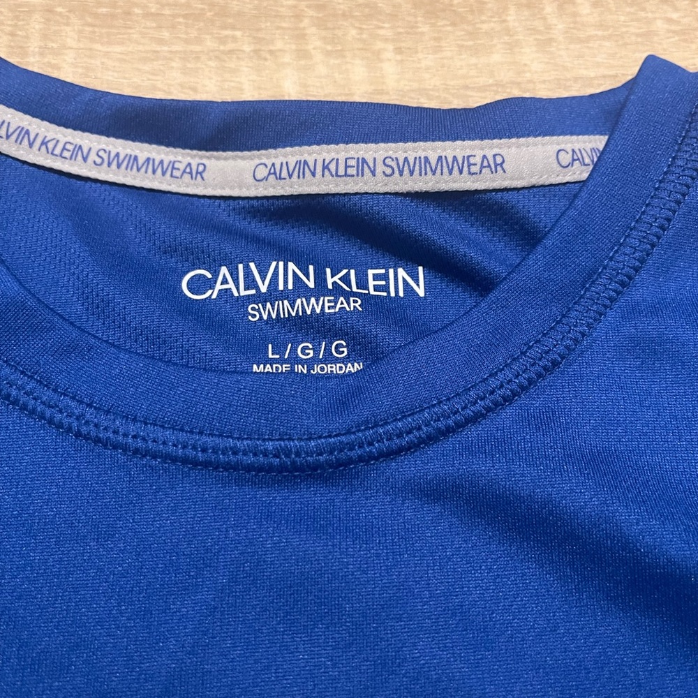 Calvin Klein Performance T shirt - Picture 2 of 3
